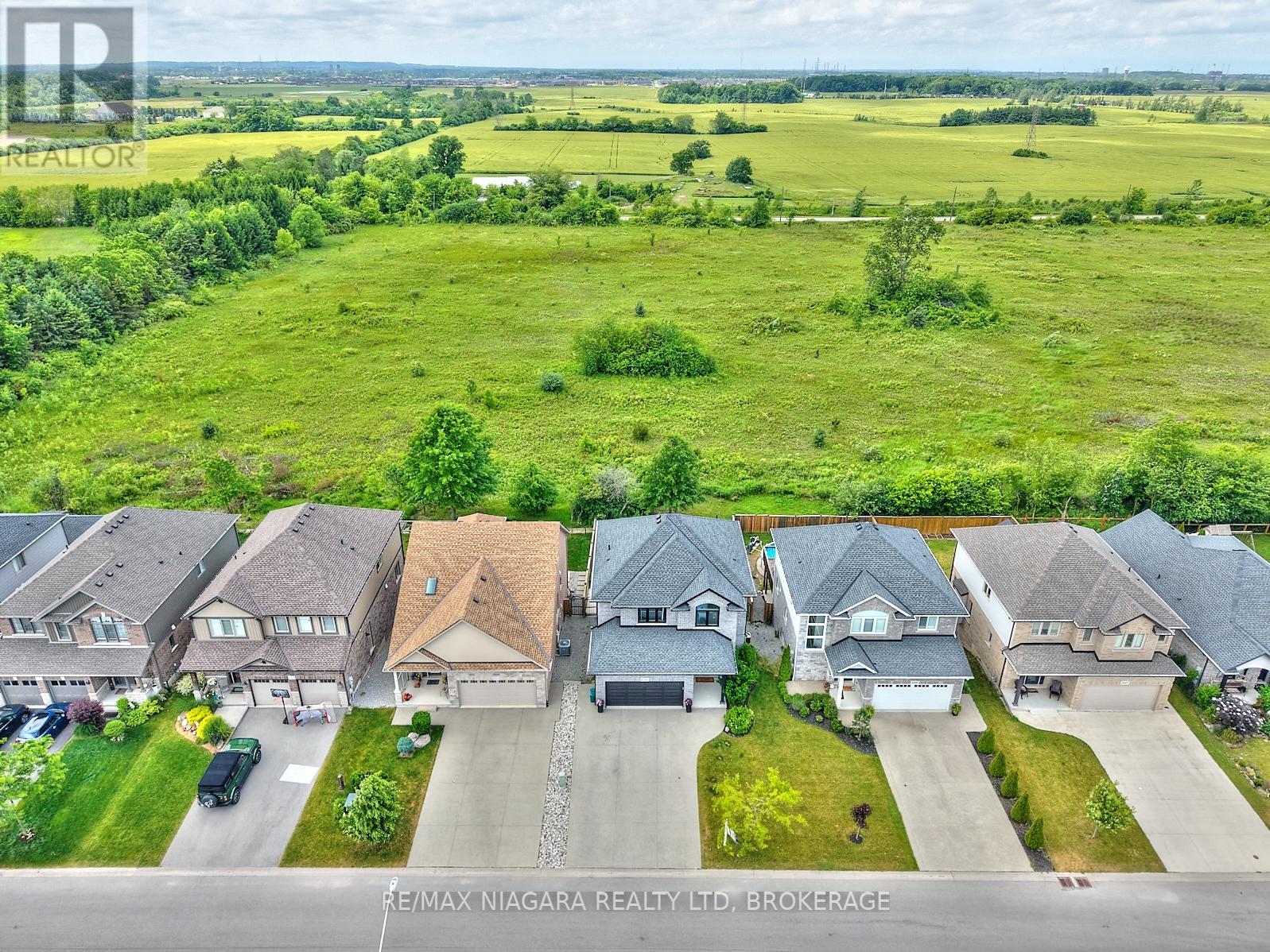 Photo 48 of 5703 Osprey Avenue, Niagara Falls ON