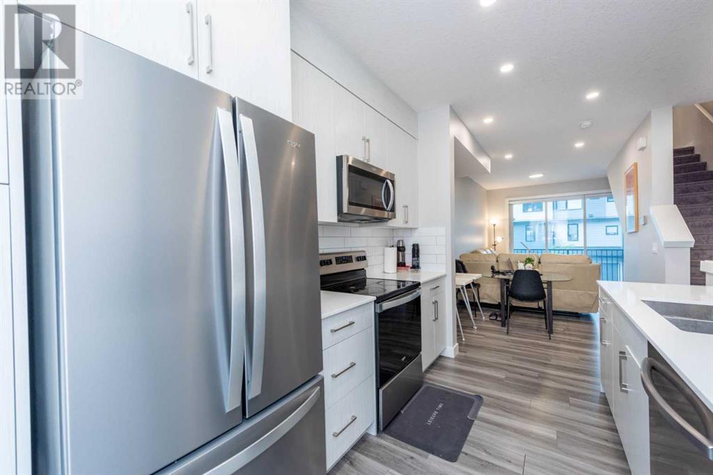 Single Family House for Sale in  Evanscrest Square NW Evanston Calgary 