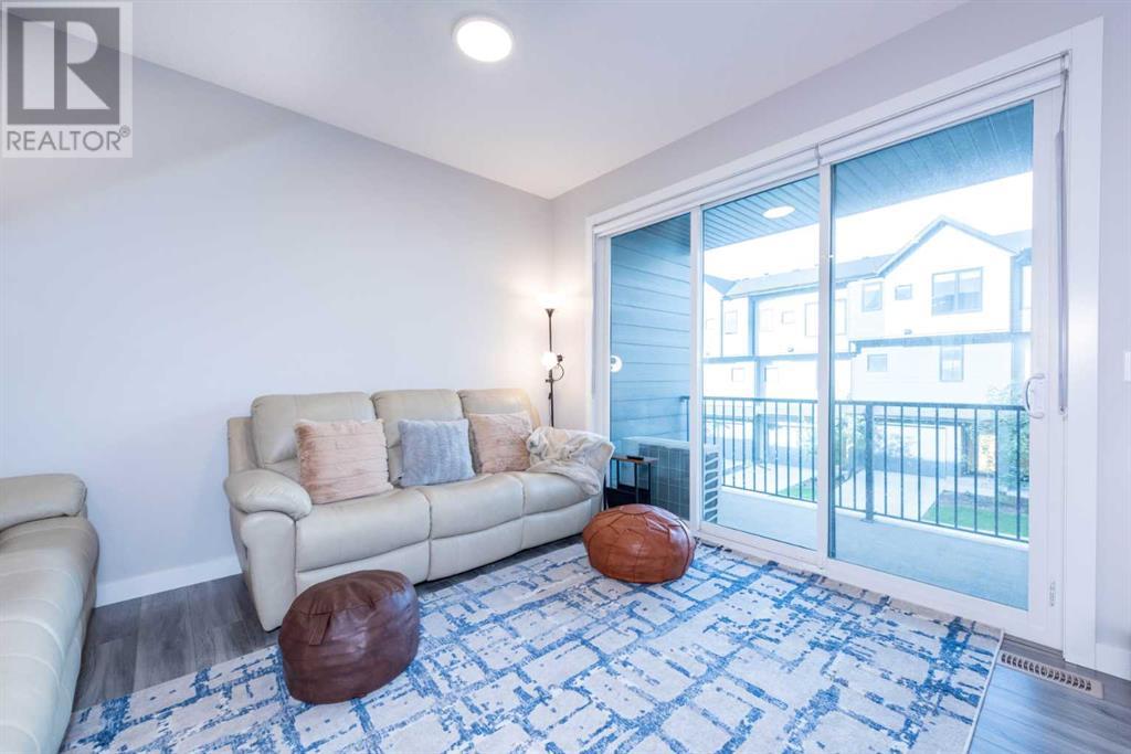 Single Family House for Sale in  Evanscrest Square NW Evanston Calgary 