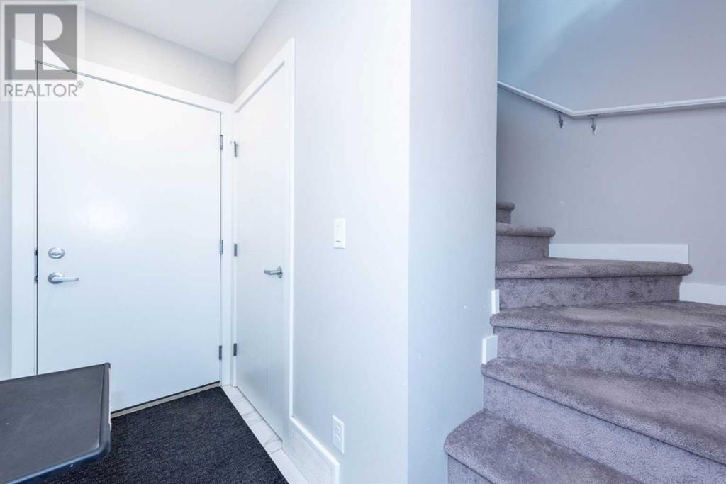 Single Family House for Sale in  Evanscrest Square NW Evanston Calgary 
