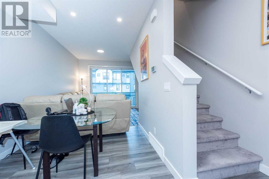 Single Family House for Sale in  Evanscrest Square NW Evanston Calgary 