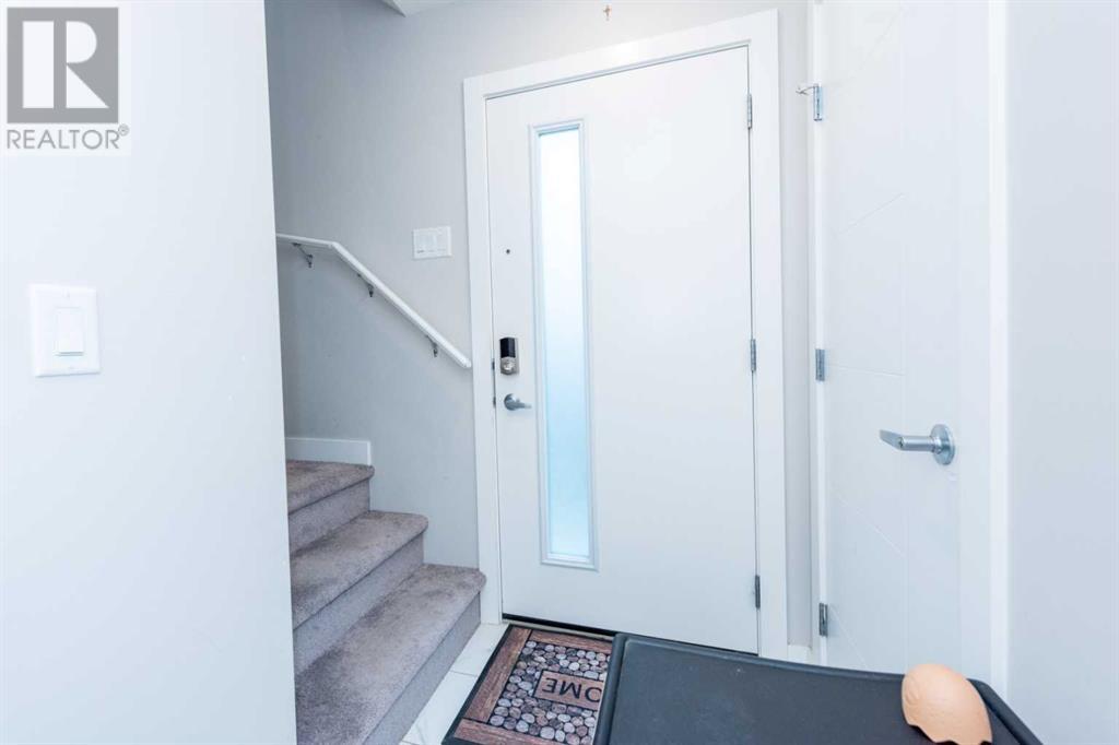 Single Family House for Sale in  Evanscrest Square NW Evanston Calgary 