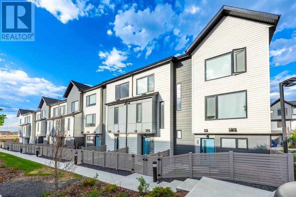 Single Family House for Sale in  Evanscrest Square NW Evanston Calgary 