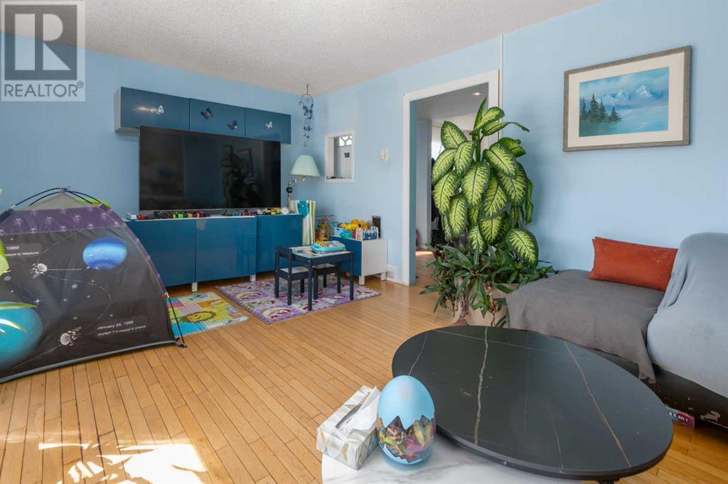 3926 29A AVENUE SE - Image 13