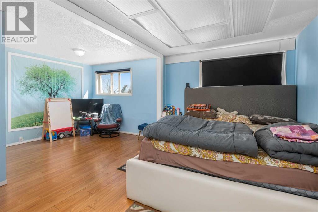3926 29A AVENUE SE - Image 16