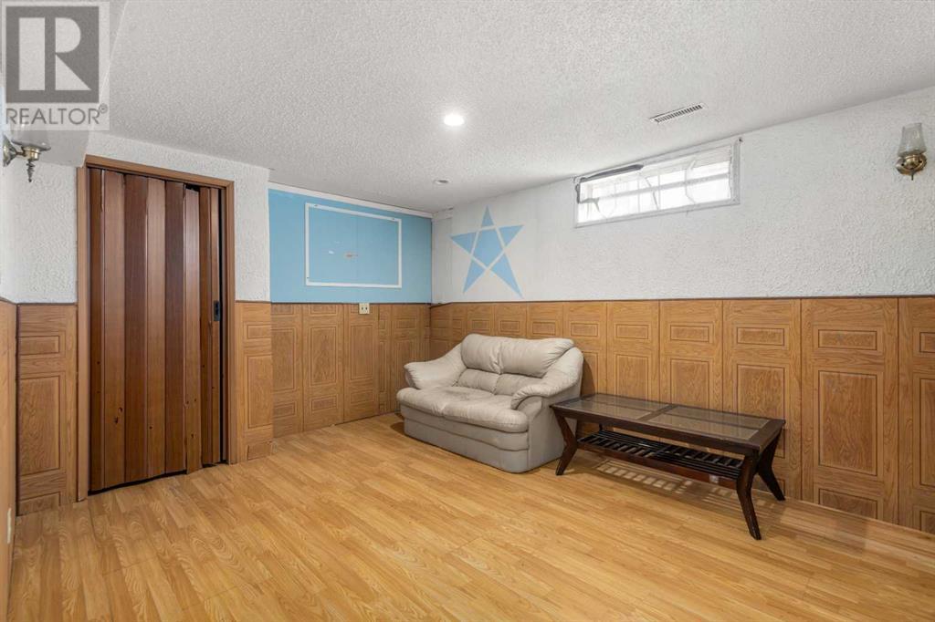 3926 29A AVENUE SE - Image 21