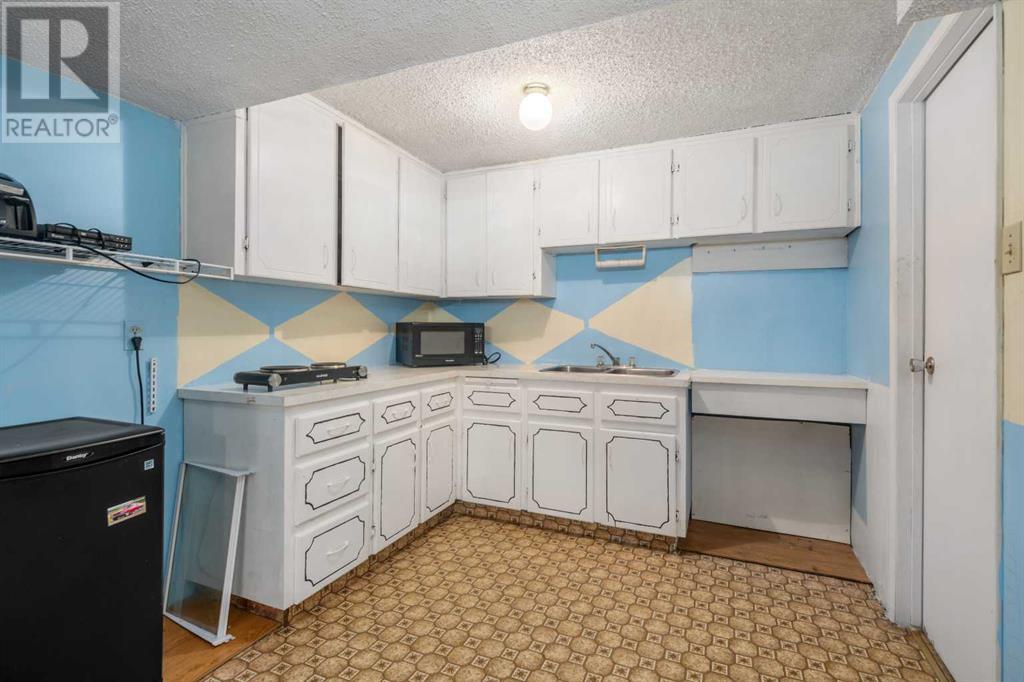 3926 29A AVENUE SE - Image 27