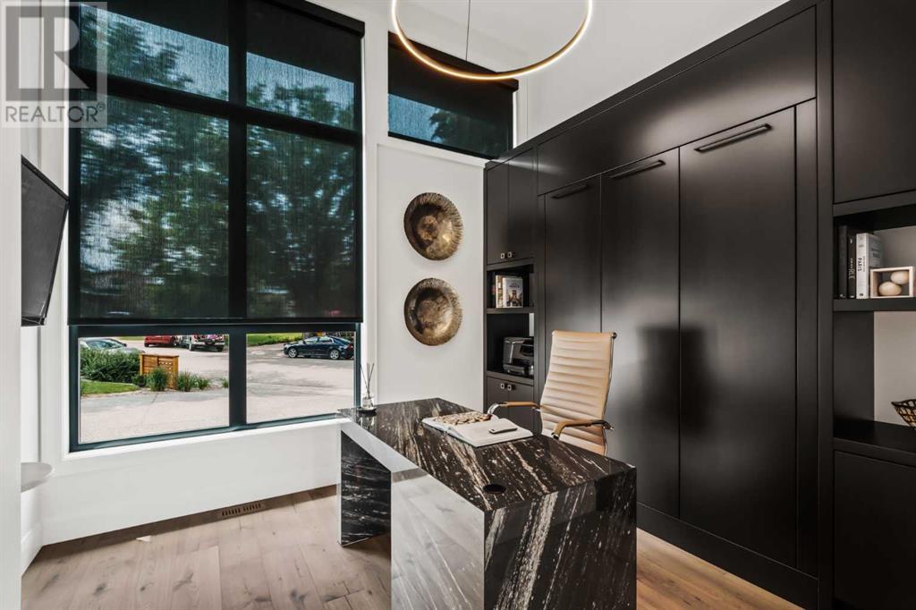 Single Family House for Sale in  Lissington Drive SW North Glenmore Park Calgary 