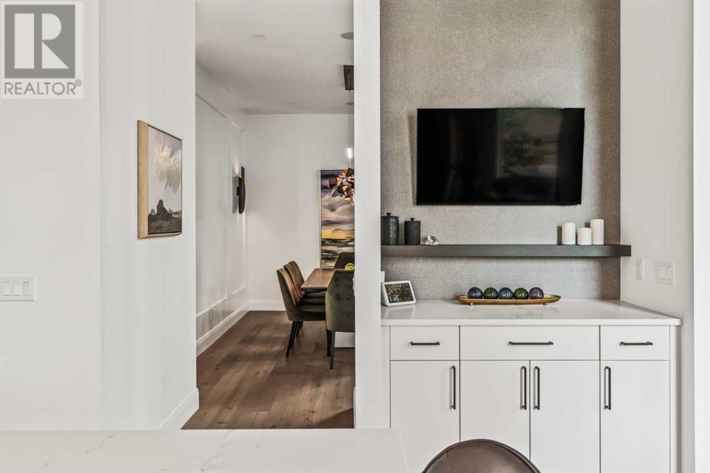 Single Family House for Sale in  Lissington Drive SW North Glenmore Park Calgary 