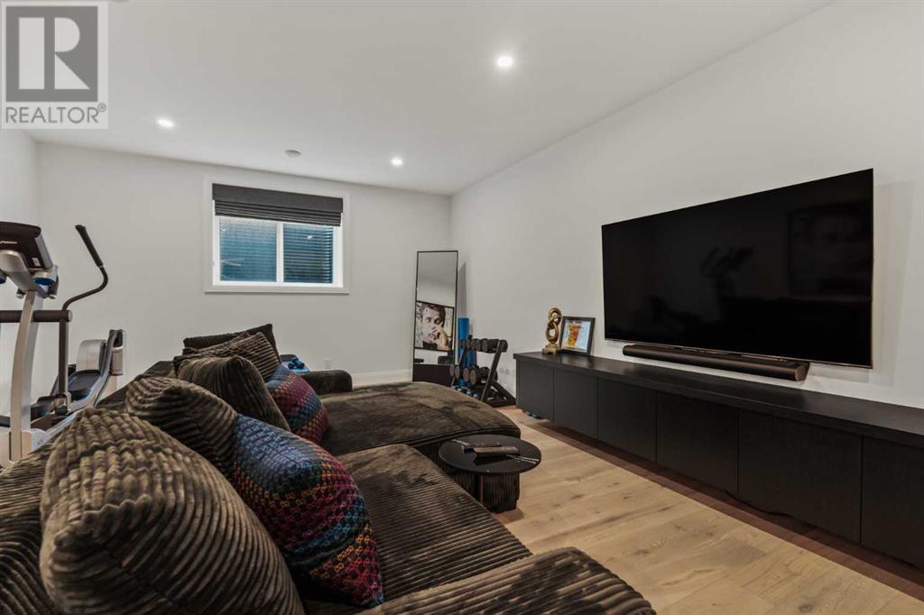 Single Family House for Sale in  Lissington Drive SW North Glenmore Park Calgary 