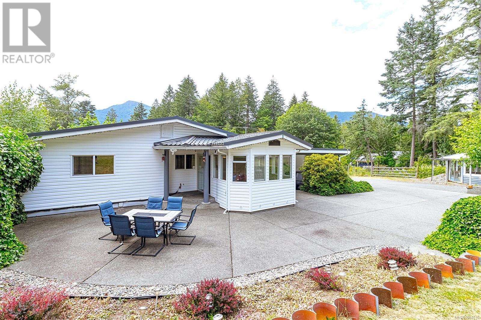 7155 &B7155 Bell McKInnon Rd, Duncan
