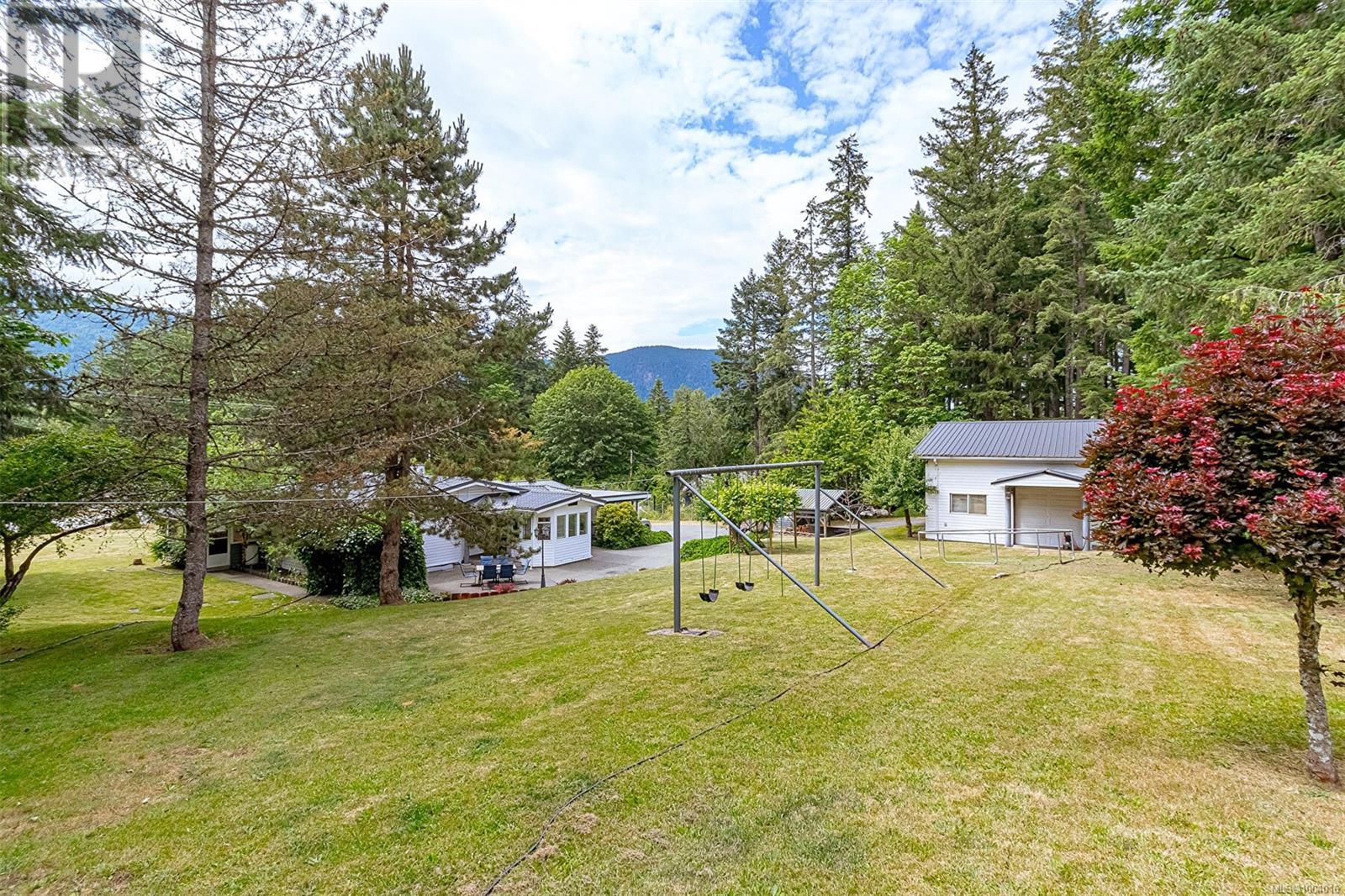 7155 &B7155 Bell McKInnon Rd, Duncan