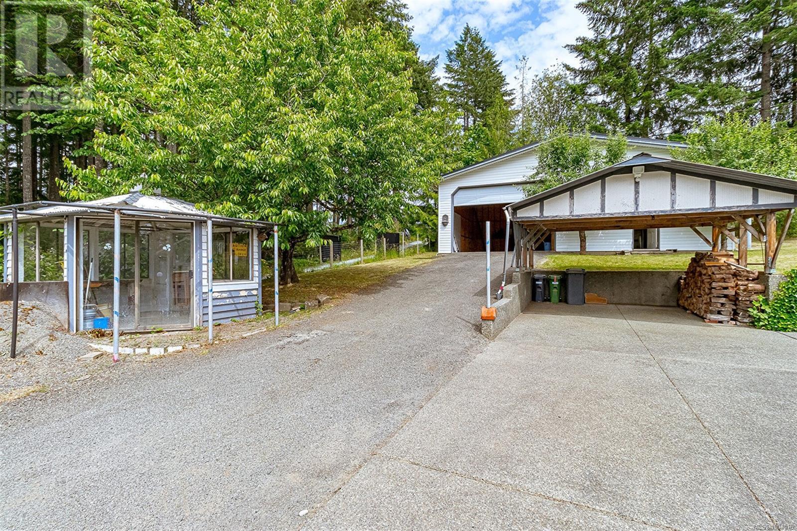 7155 &B7155 Bell McKInnon Rd, Duncan