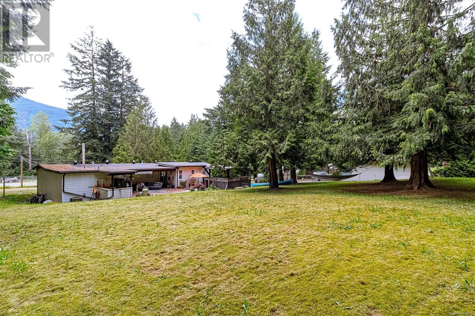 7155 &B7155 Bell McKInnon Rd, Duncan