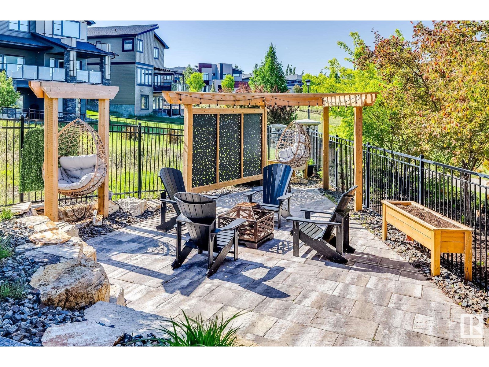 Photo 27 of 2790 Wheaton Dr Nw, Edmonton AB