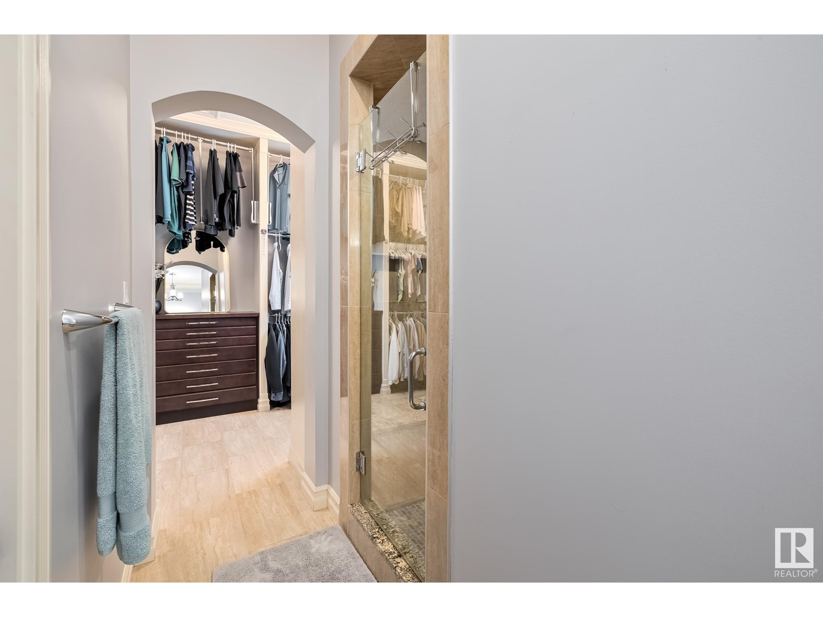 Photo 3 of 2790 Wheaton Dr Nw, Edmonton AB
