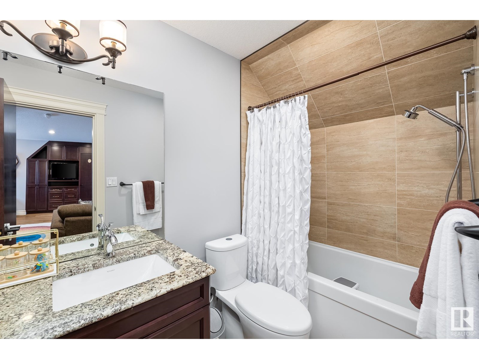 Photo 6 of 2790 Wheaton Dr Nw, Edmonton AB