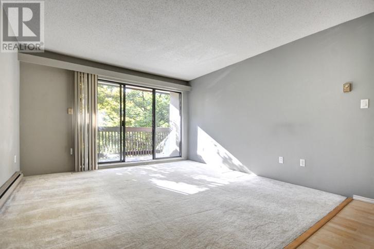 Photo 8 of 414 9857 Manchester Drive, Burnaby BC