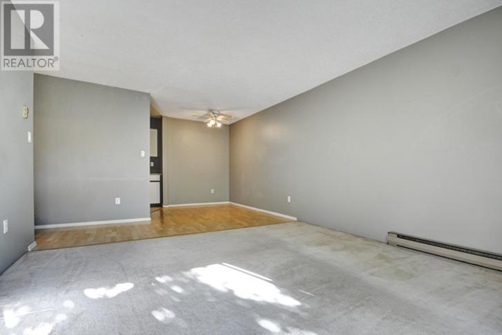 Photo 5 of 414 9857 Manchester Drive, Burnaby BC