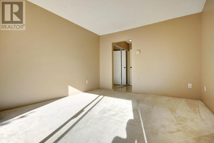 Photo 17 of 414 9857 Manchester Drive, Burnaby BC