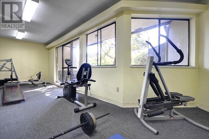Photo 11 of 414 9857 Manchester Drive, Burnaby BC