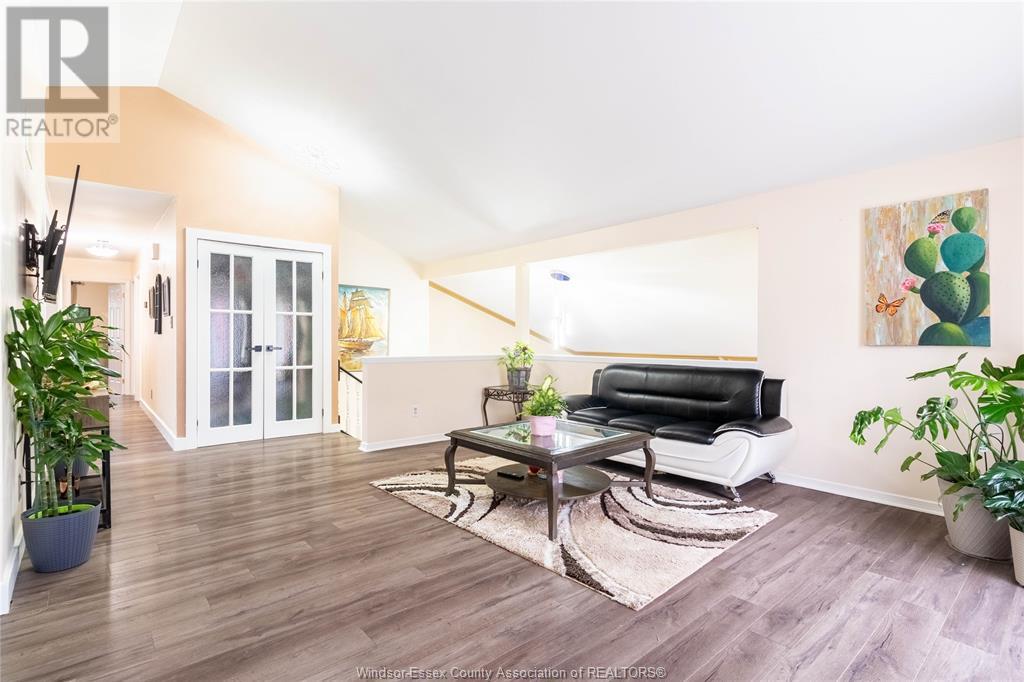 Photo 12 of 2415 Cabana Road W, Windsor ON