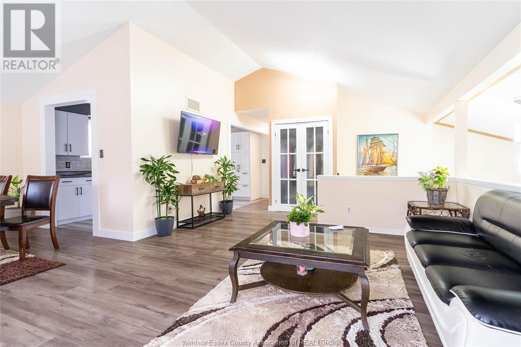 Photo 13 of 2415 Cabana Road W, Windsor ON