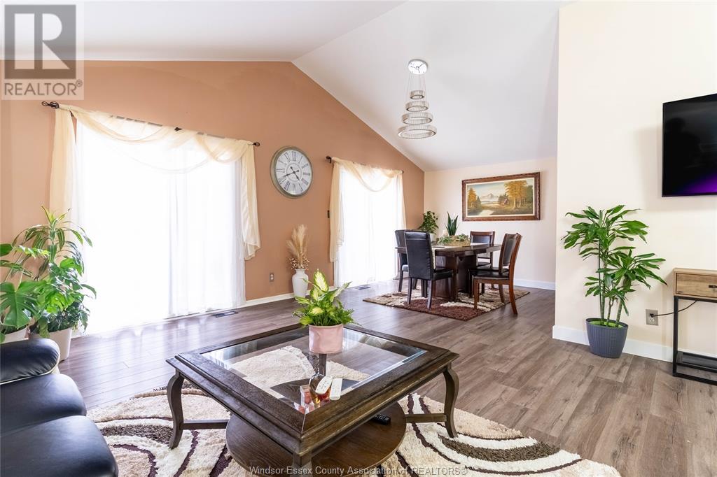 Photo 15 of 2415 Cabana Road W, Windsor ON