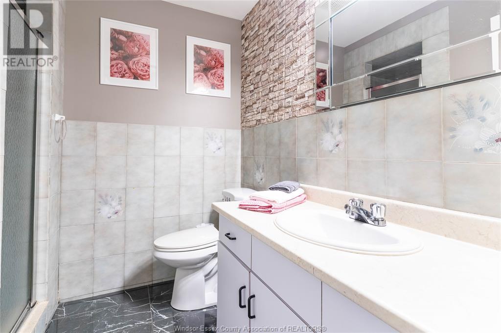 Photo 27 of 2415 Cabana Road W, Windsor ON