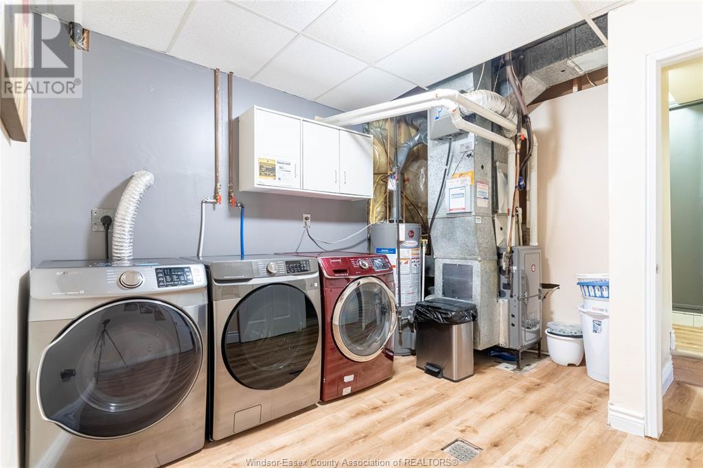 Photo 34 of 2415 Cabana Road W, Windsor ON