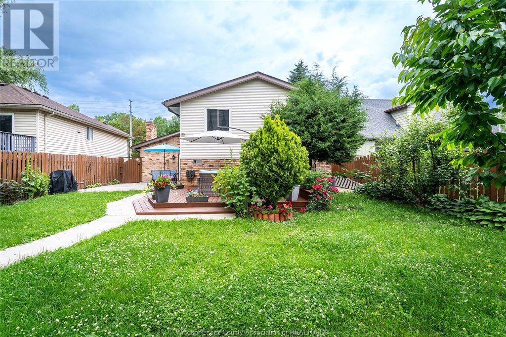 Photo 37 of 2415 Cabana Road W, Windsor ON