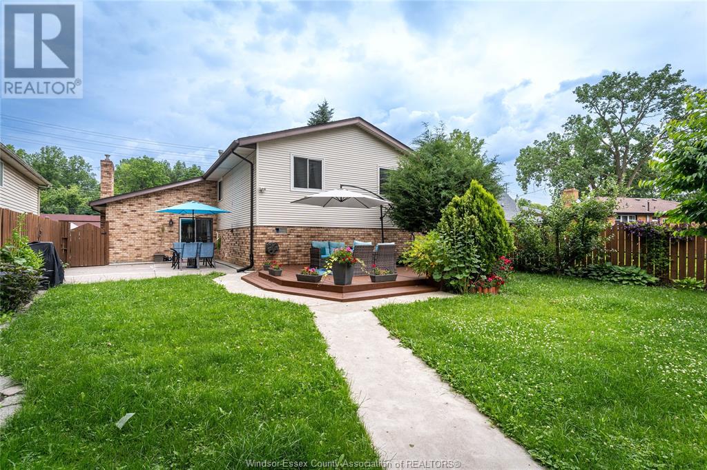 Photo 38 of 2415 Cabana Road W, Windsor ON