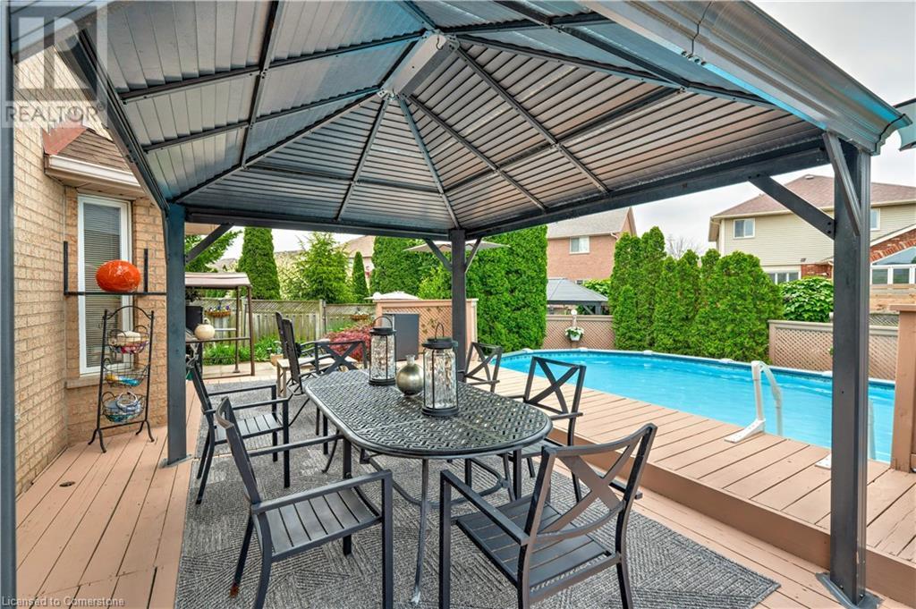 Photo 36 of 9 Sugarberry Court, Stoney Creek ON