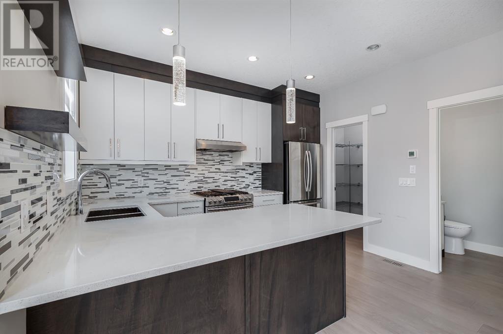 Single Family House for Sale in   Avenue SW Shaganappi Calgary 