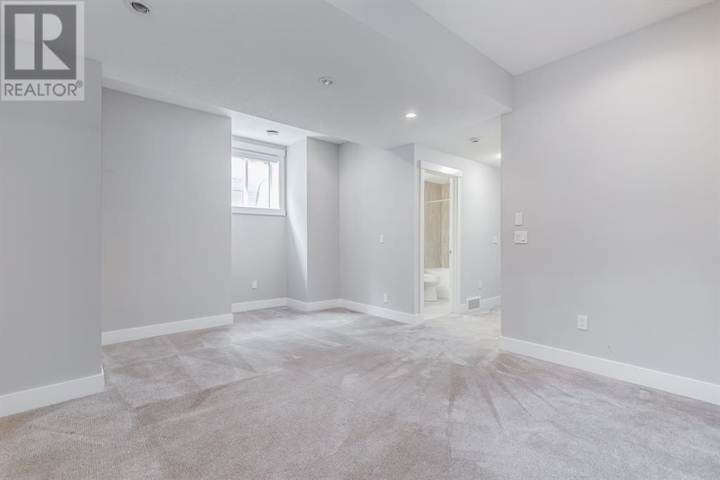 Single Family House for Sale in   Avenue SW Shaganappi Calgary 