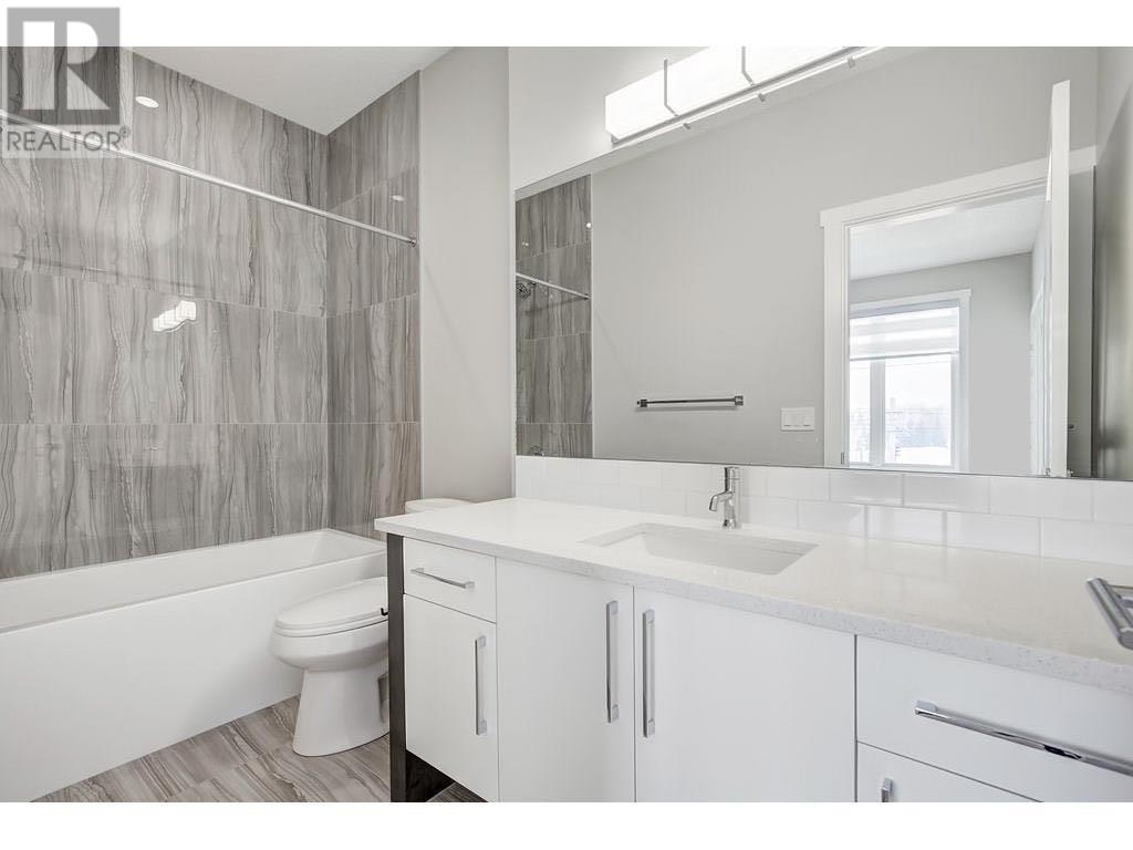 Single Family House for Sale in   Avenue SW Shaganappi Calgary 