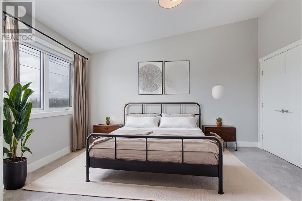 Single Family House for Sale in   Avenue SW Shaganappi Calgary 