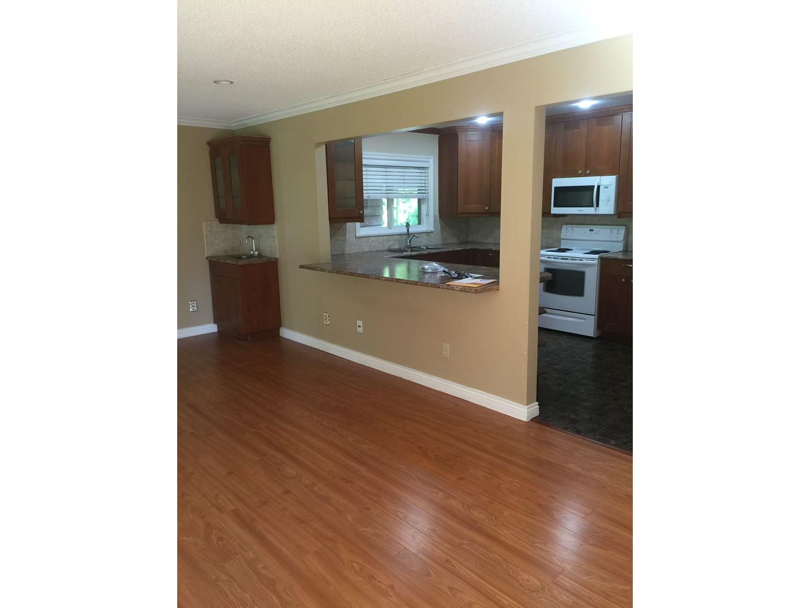Photo 7 of 20075 Fernridge Crescent, Langley BC