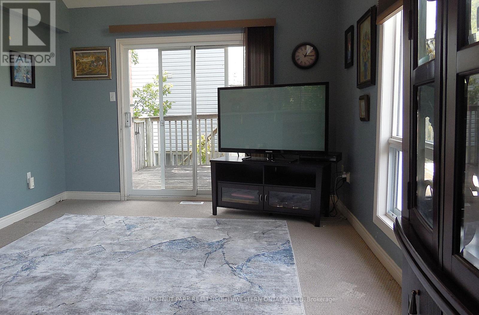 Photo 19 of 619 Westfield Drive, Waterloo ON