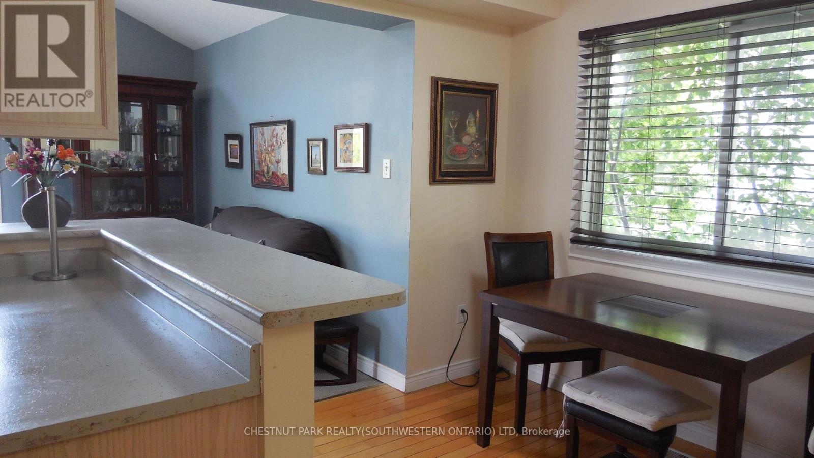 Photo 18 of 619 Westfield Drive, Waterloo ON