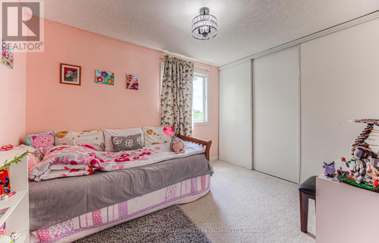 Photo 27 of 619 Westfield Drive, Waterloo ON