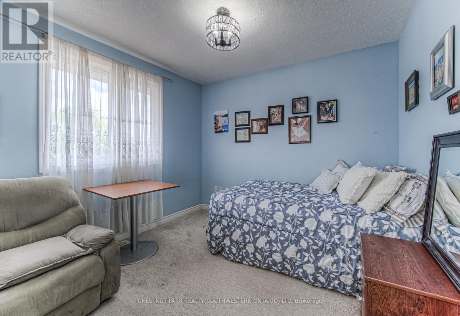 Photo 28 of 619 Westfield Drive, Waterloo ON