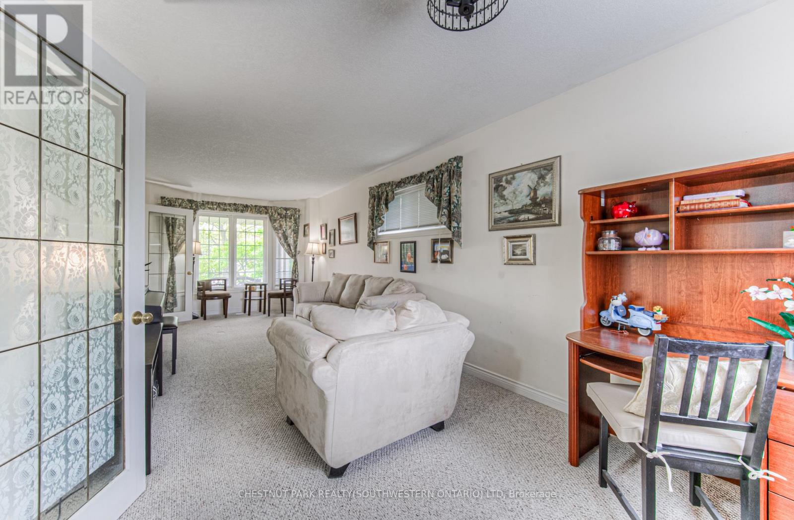 Photo 9 of 619 Westfield Drive, Waterloo ON