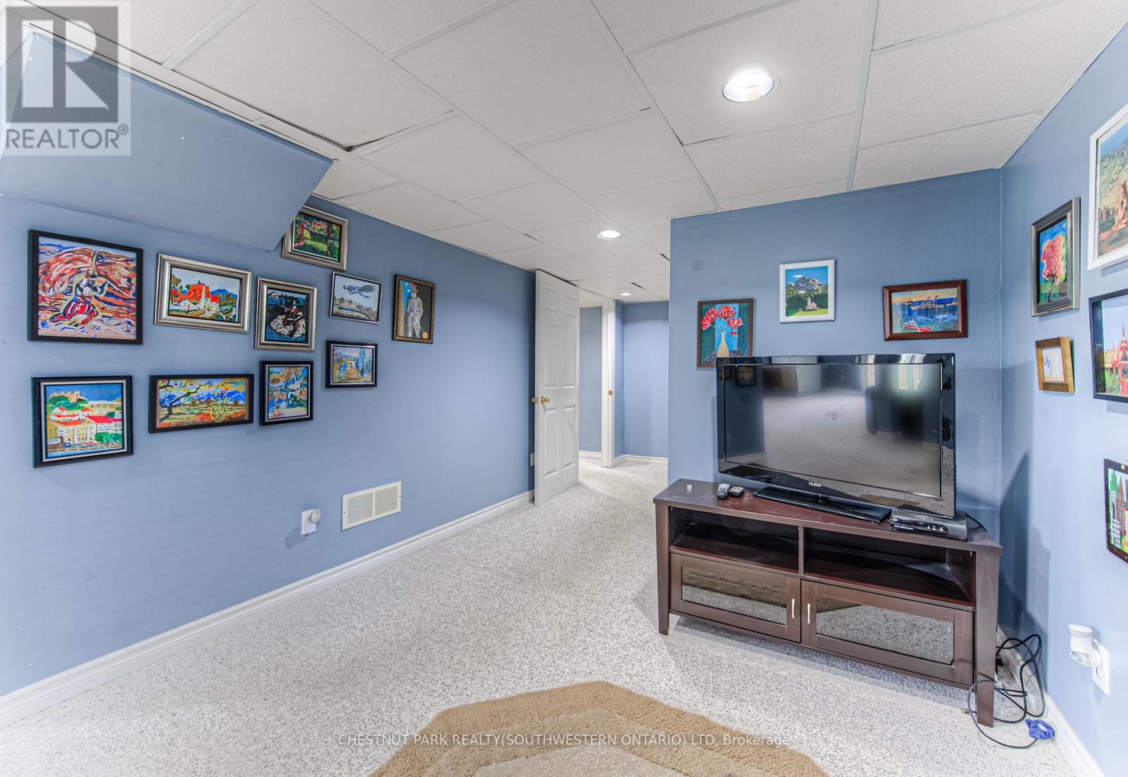 Photo 40 of 619 Westfield Drive, Waterloo ON