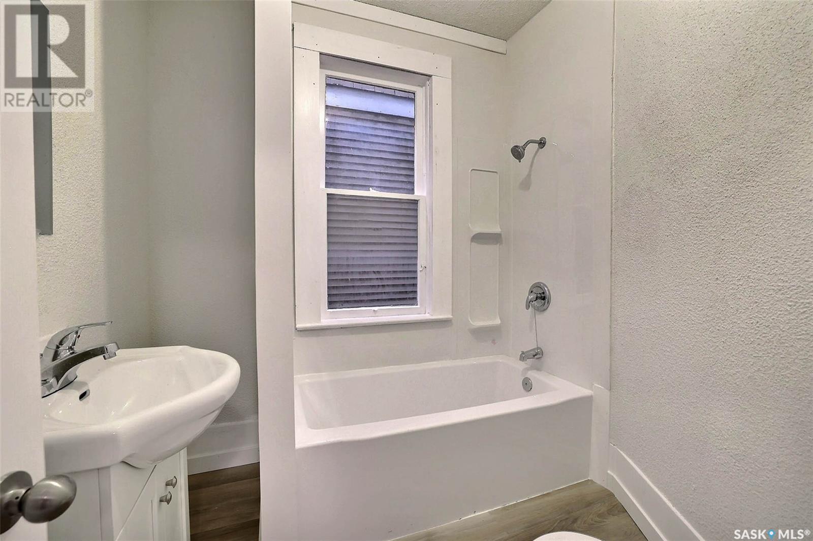 Photo 14 of 2248 Osler Street, Regina SK