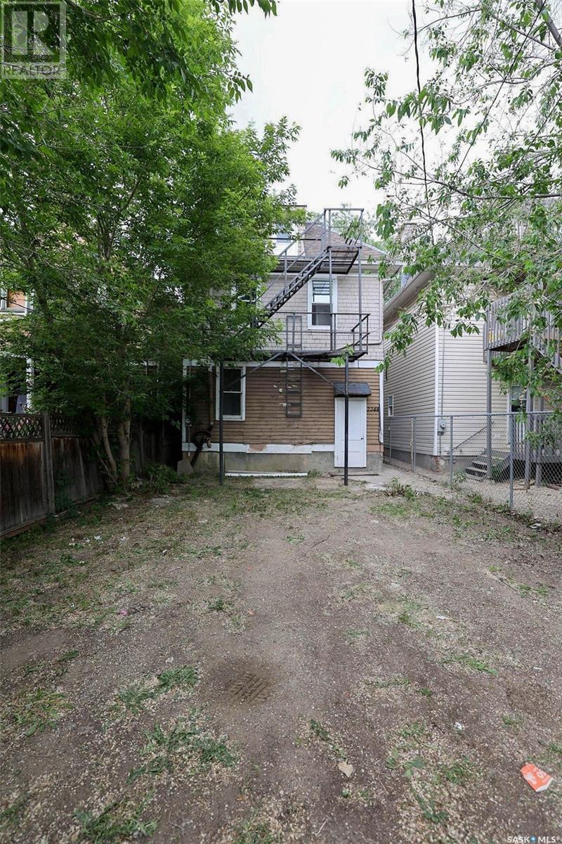 Photo 32 of 2248 Osler Street, Regina SK