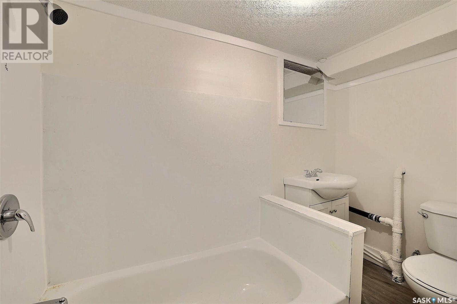 Photo 8 of 2248 Osler Street, Regina SK
