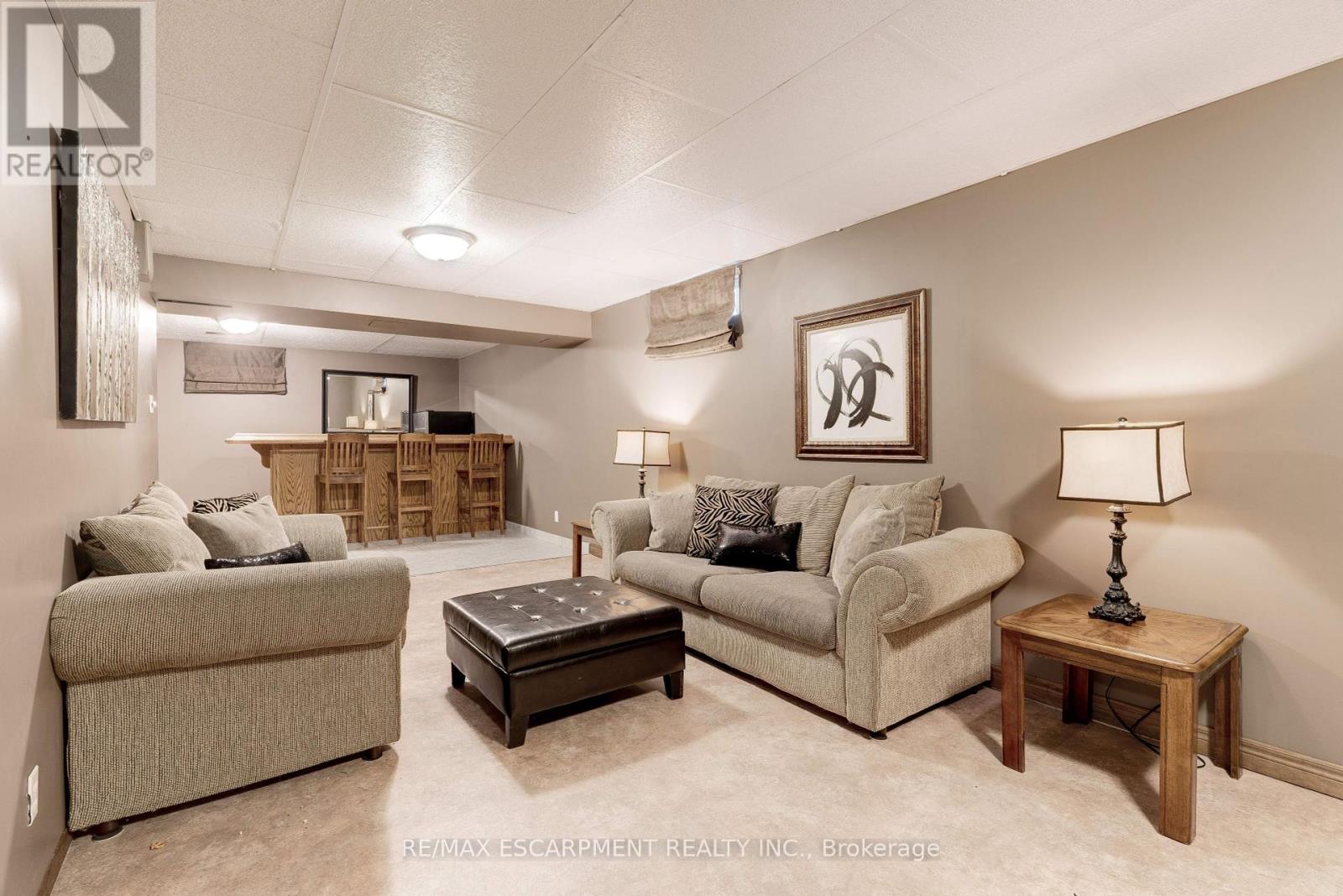Photo 25 of 9 Sugarberry Court, Hamilton ON