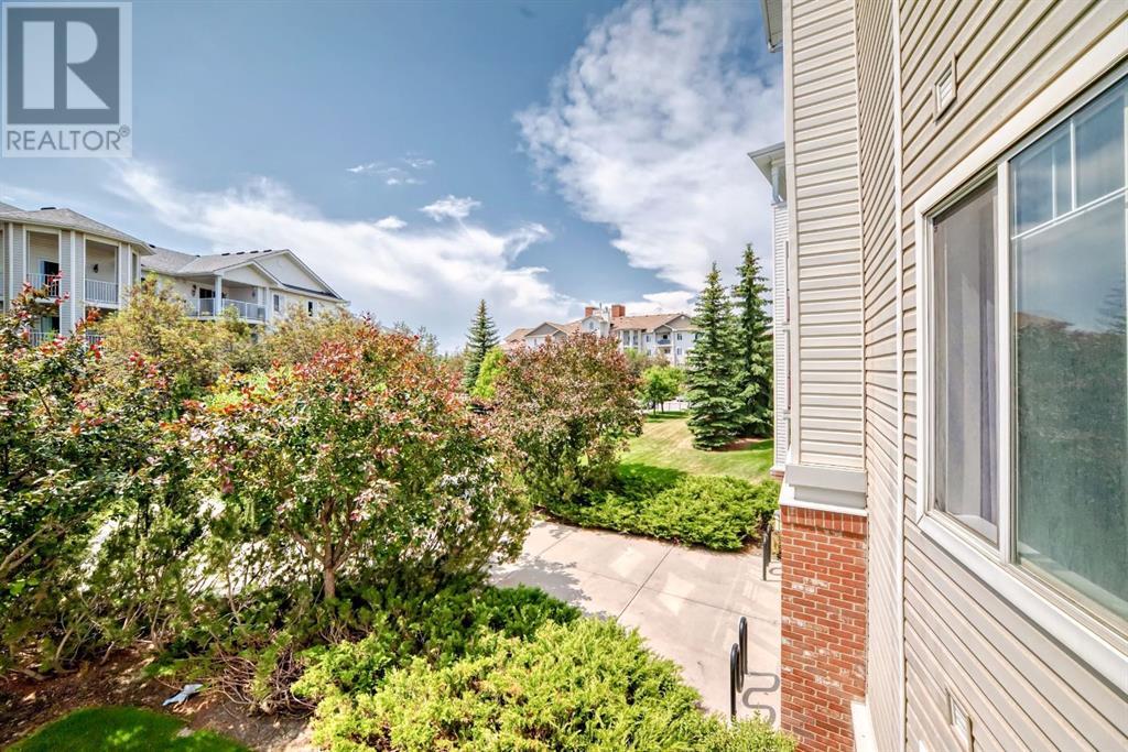 Single Family House for Sale in   Country Village Bay NE Country Hills Village Calgary 