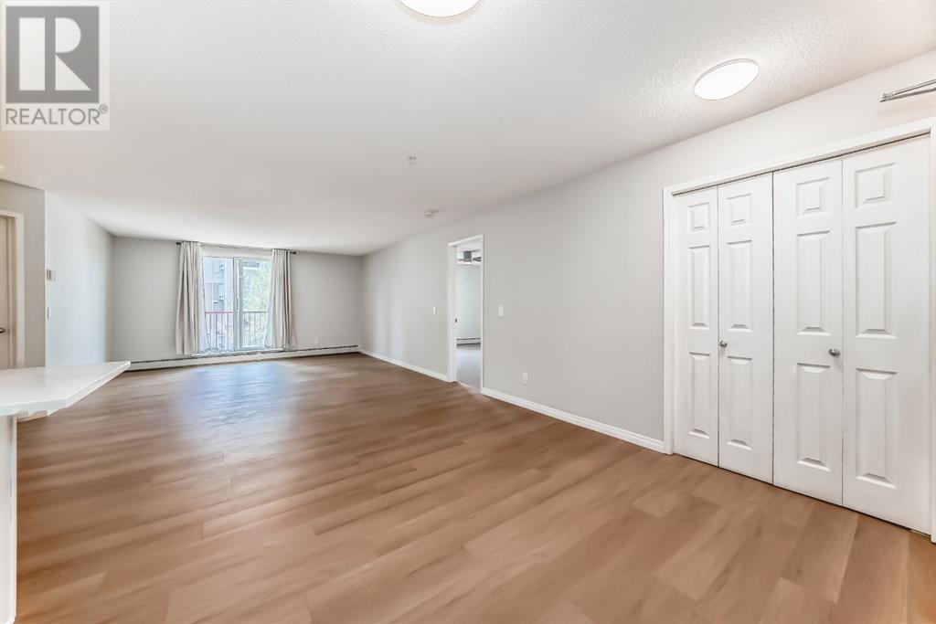 Single Family House for Sale in   Country Village Bay NE Country Hills Village Calgary 